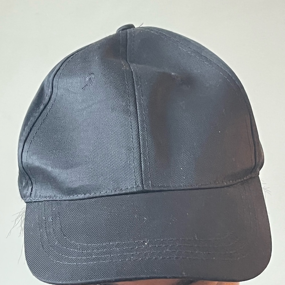 Black Cap - image 2